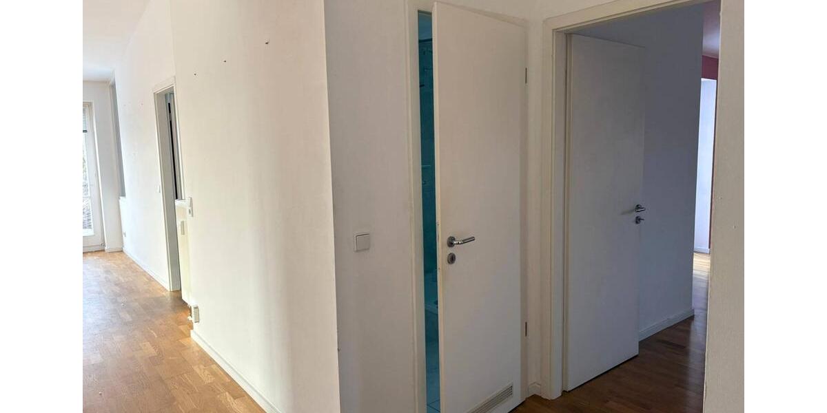 Etagenwohnung Berlin Marzahn-Hellersdorf - 2 Zimmer, 110 m&sup2;, 1.249&euro; | Angebot:24437633
