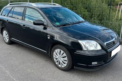 Toyota Avensis 220.000 km 1.999 &euro; Berlin 12045