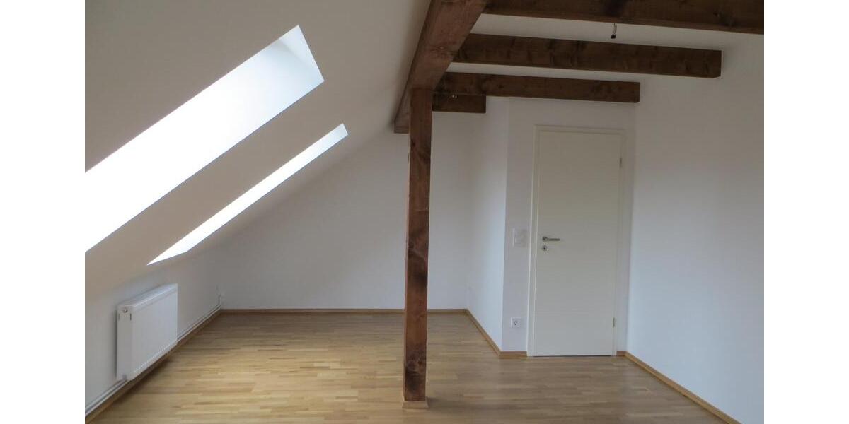 Dachgeschoßwohnung Bernau bei Berlin - 2 Zimmer, 65 m&sup2;, 720&euro; | Angebot:25640265