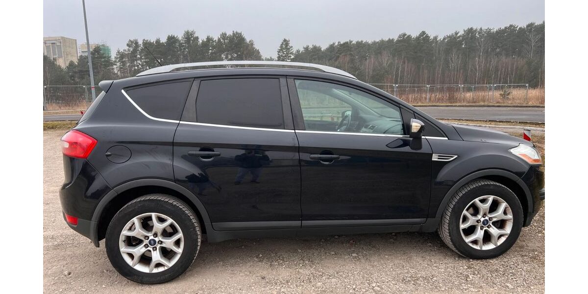 Ford Kuga 157.000 km 6.900 &euro; Ludwigsfelde 14974