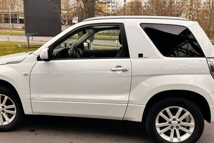 Suzuki Grand Vitara 180.000 km 3.500 &euro; Berlin 12555