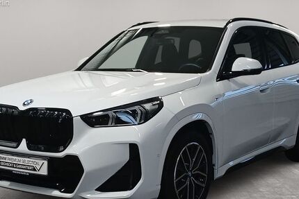 BMW iX1 10.197 km 38.400 &euro; Berlin 14057