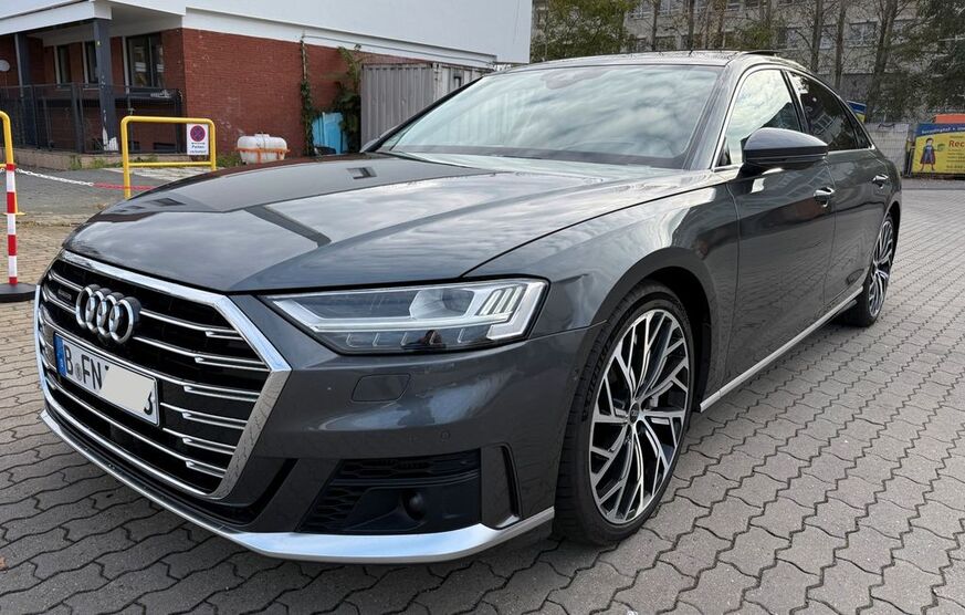 Audi A8 140.731 km 58.850 € Berlin 13435
