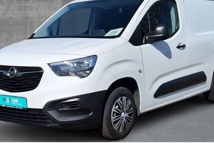 Opel Combo 40.868 km 12.440 &euro; Berlin 13158