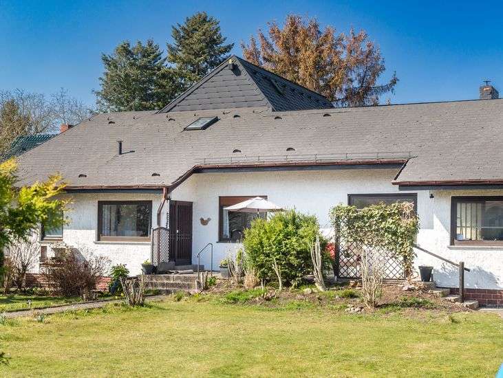 Haus zum Kaufen in Berlin 835.000 € 236.8 m²