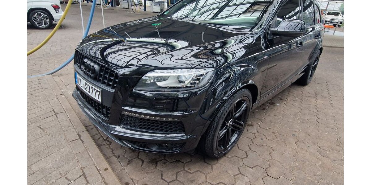 Audi Q7 310.000 km 21.000 &euro; Berlin 12687