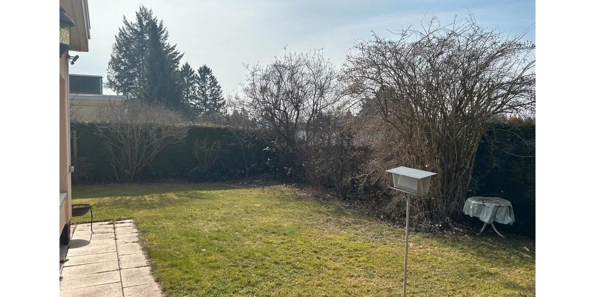 Bungalow Berlin Steglitz-Zehlendorf - 5.5 Zimmer, 160 m&sup2;, 2.500&euro; | Angebot:26644854