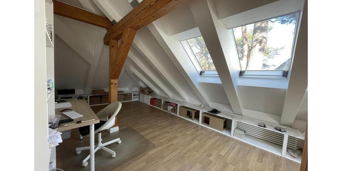 Dachgeschoßwohnung Berlin Steglitz-Zehlendorf - 3 Zimmer, 79 m&sup2;, 1.260&euro; | Angebot:25854994