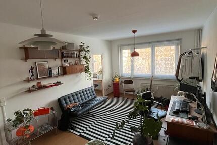 1-Raum (33m2) Wohnung in Lichtenberg zu vermieten. 1 zimmer