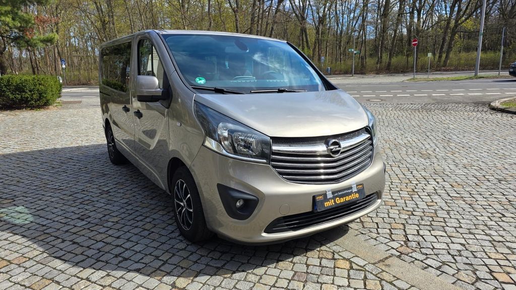 Opel Vivaro 195.000 km 12.900 &euro; Berlin 13409