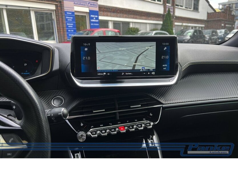 Peugeot 2008 GT 155 EAT8*Pano*LED*360°*TotWinkel*NAV* 36.726 km 20.990 € Berlin 13187