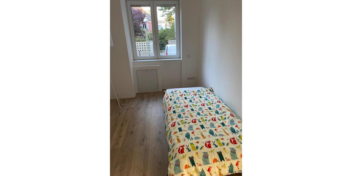 Seltenes Reihenmittelhaus im Westend - frei ab 01.02.26 zimmer