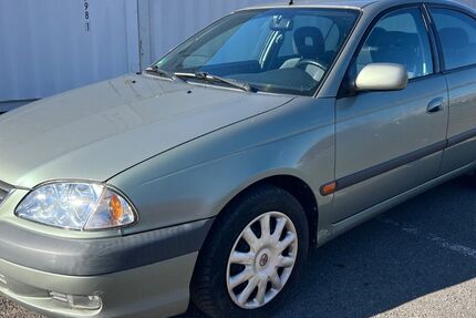 Toyota Avensis 225.000 km 1.999 &euro; Berlin 12057