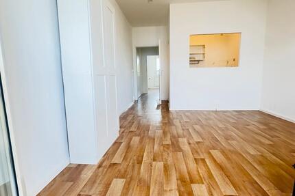 Wohnung Berlin Marzahn-Hellersdorf - 2 Zimmer, 52 m&sup2;, 970&euro; | Angebot:27624989
