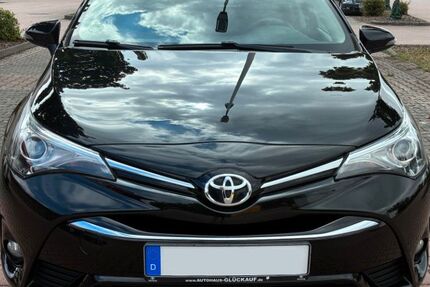 Toyota Avensis 139.000 km 13.400 &euro; Potsdam 14478