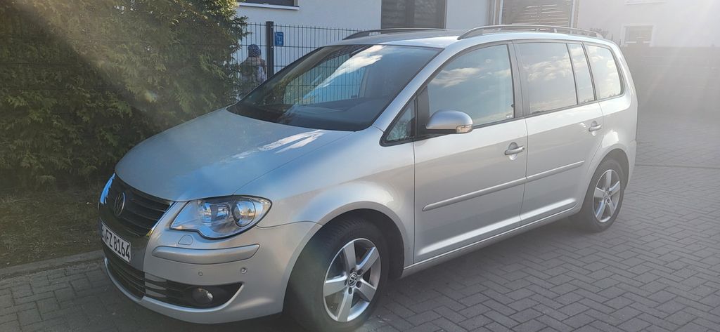 VW Touran 335.000 km 4.350 &euro; Petershagen 15370