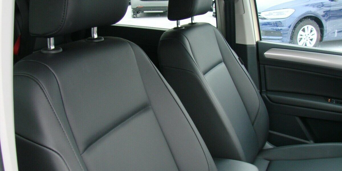 VW Touran 2.0TDI BMT TAXI ACC Kamera LED 7Sitzer 38.517 km 31.980 &euro; Falkensee 14612