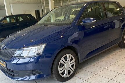 Skoda Fabia 79.853 km 7.950 &euro; Berlin 12349