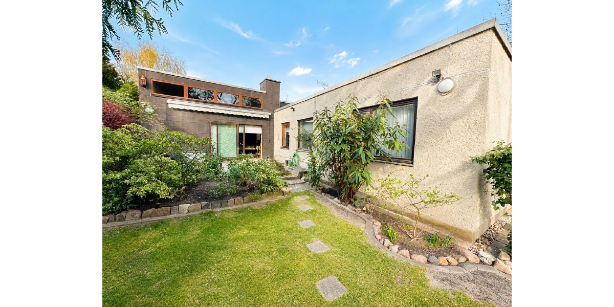 Architektenbungalow mit besonderer Raumhöhe und Südwestterrasse - Bungalow Berlin Tempelhof-Schöneberg | Angebot:26458076