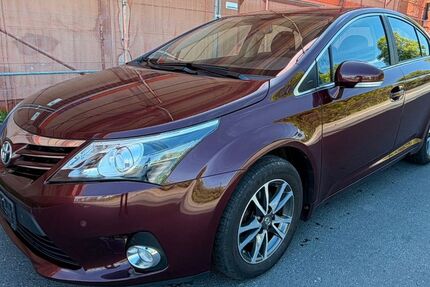 Toyota Avensis 250.000 km 5.999 &euro; Berlin 12057