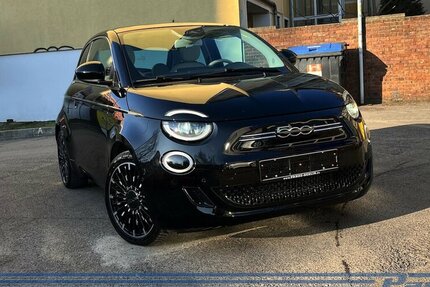 Fiat 500e La Prima By Bocelli 42kWh*Pano*ACC*LED*SHZ 13.910 km 18.990 &euro; Berlin 13187