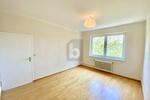 HELL, RUHIG MIT BALKON