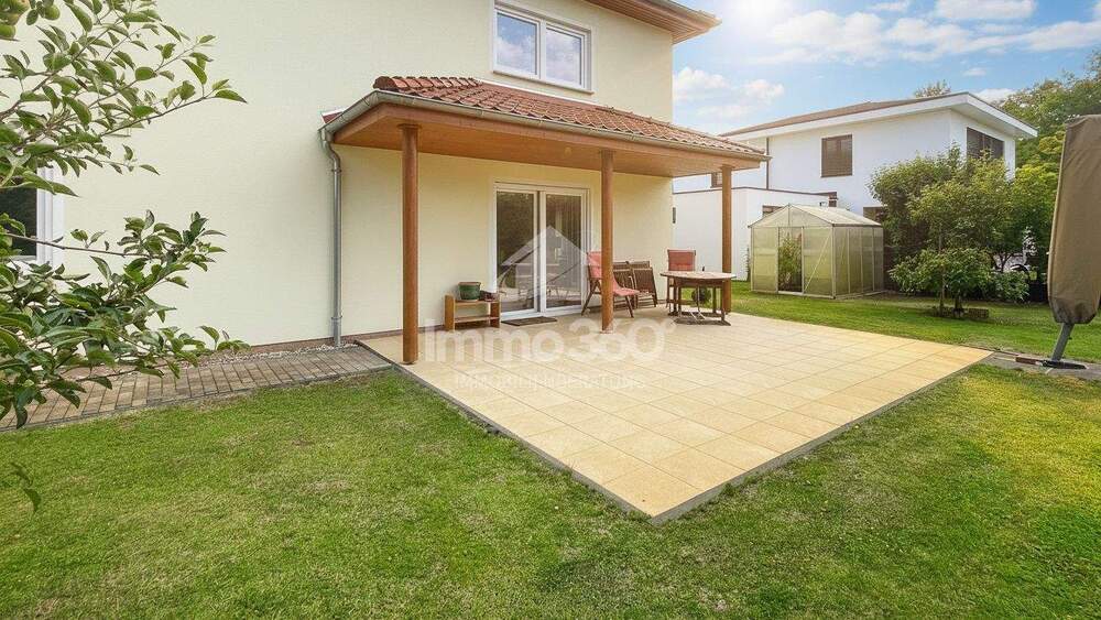 Mehrfamilienhaus, Wohnhaus Potsdam Groß Glienicke - 7 Zimmer, 228 m&sup2;, 790.000&euro; | Angebot:24885067