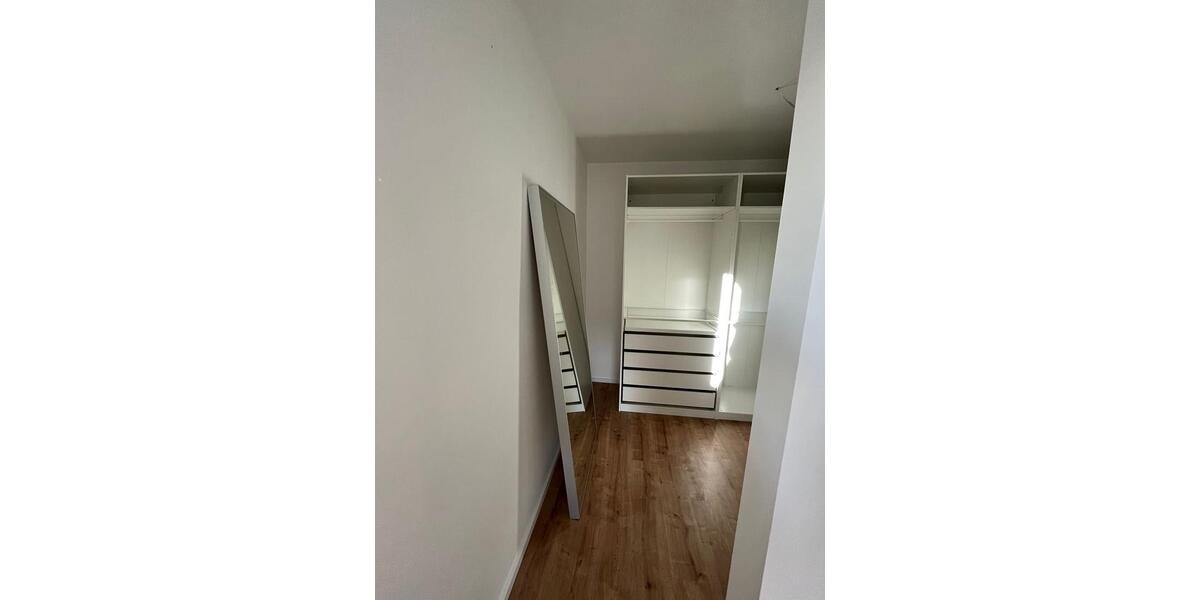 Etagenwohnung Velten - 5 Zimmer, 122 m&sup2;, 2.400&euro; | Angebot:24619444