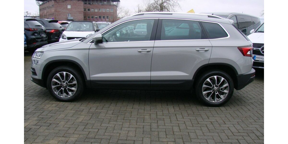 Skoda Karoq 1,5TSi Clever ACC 360° LED Panorama AHK 56.303 km 26.980 &euro; Falkensee 14612