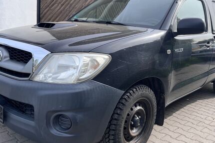 Toyota Hilux 103.106 km 13.990 &euro; Berlin 14167