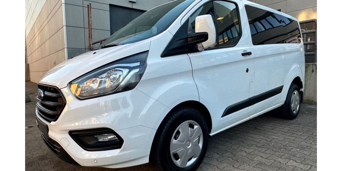 Ford Transit Custom 157.060 km 17.490 &euro; Berlin 13353