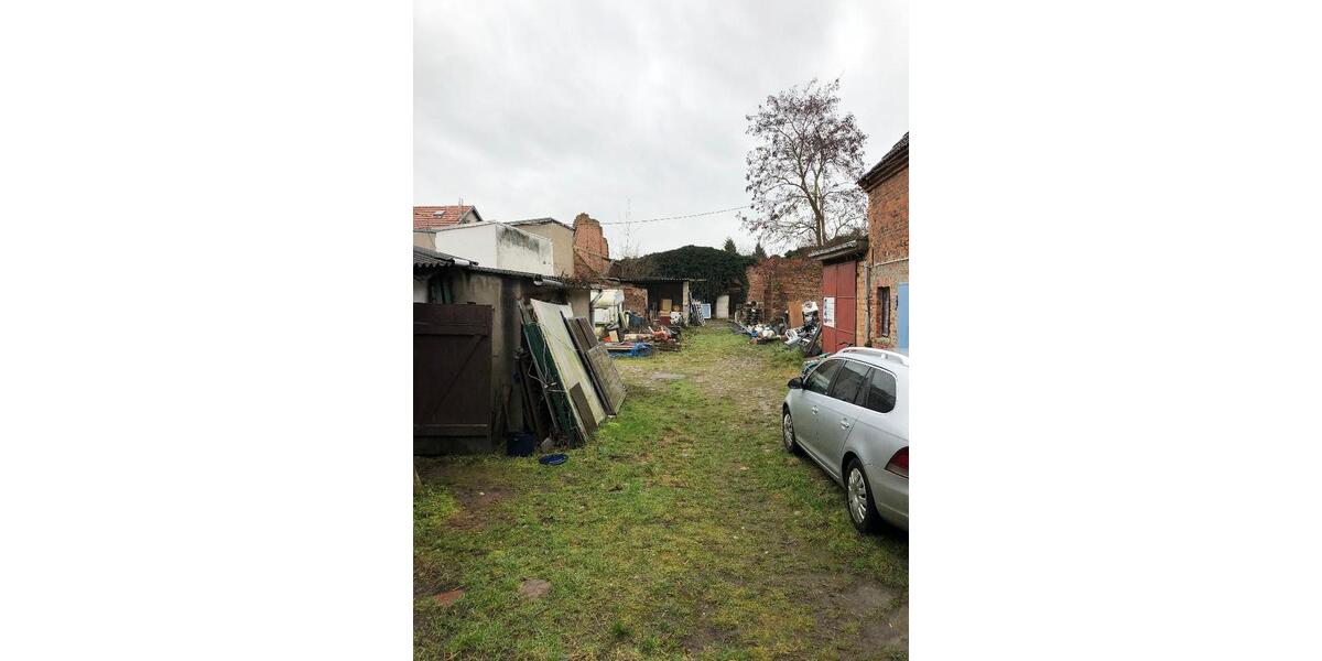 Reihenhaus Berlin Friedrichshain-Kreuzberg - 11 Zimmer, 240 m&sup2;, 175.000&euro; | Angebot:26093681