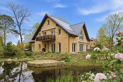 Haus Falkensee - 10 Zimmer, 281 m&sup2;, 1.750.000&euro; | Angebot:26584211