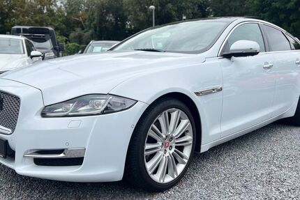 Jaguar XJ 94.011 km 21.990 € Potsdam 14482