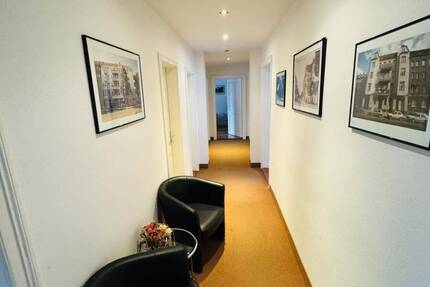 Attraktive Büroetage - kurzfristig bezugsfrei! *Gewerbliches Wohnen möglich!* 6 zimmer