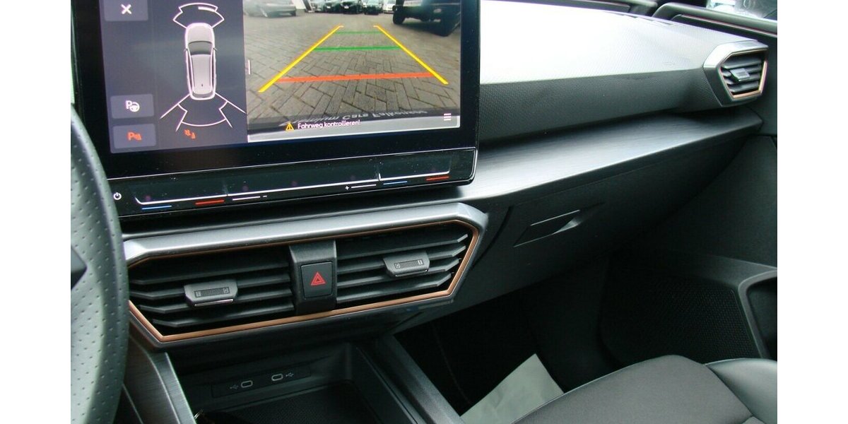 Cupra Leon ST 1.5TSI ACC Matrix-LED Navi Kamera 38.195 km 24.980 &euro; Falkensee 14612