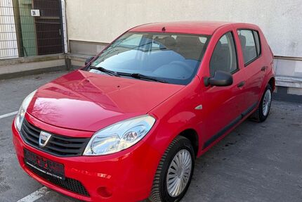 Dacia Sandero 110.000 km 1.890 &euro; Berlin 13597