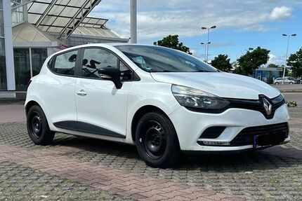 Renault Clio 79.700 km 6.800 &euro; Falkensee 14612