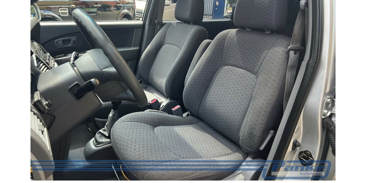 Kia Carens 2.0 16V EX Van*SchiebeD.*Klima*PDC*Bluet* 109.096 km 1.100 &euro; Berlin 13187