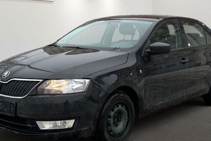 Skoda Rapid 250.207 km 1.699 &euro; Berlin 12681