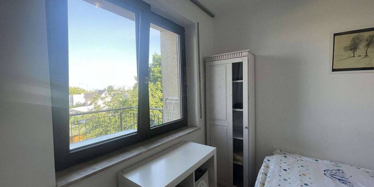 Wohnen im Grünen von Altglienicke - mit eigenem Garagenstellplatz 1 zimmer