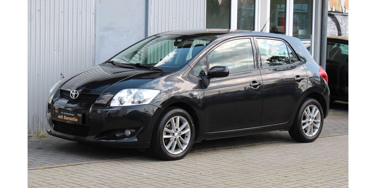 Toyota Auris 44.050 km 8.980 &euro; Berlin 13089