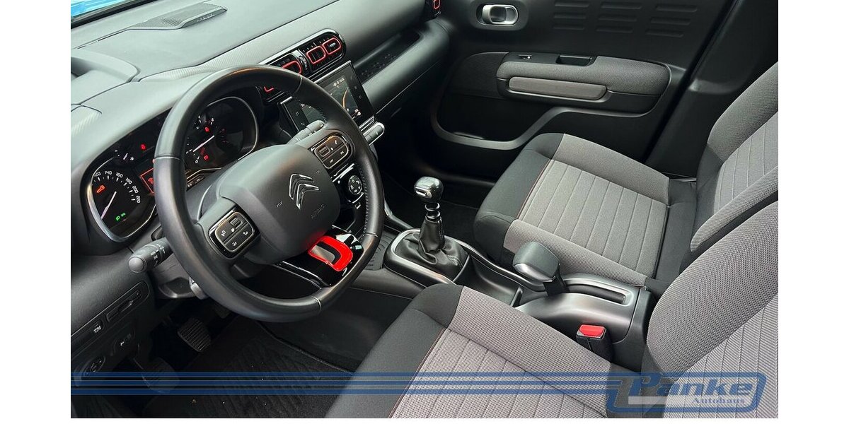 Citroen C3 Aircross 1.6 BlueHDi 120 Shine*HUD*Sound*NAV* 95.785 km 9.990 &euro; Berlin 13187