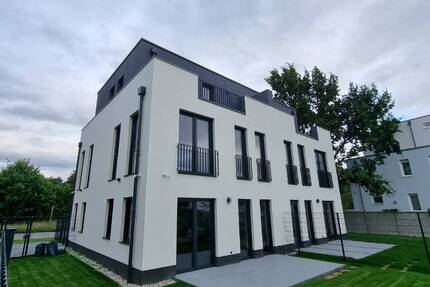 Haus Berlin Altglienicke - 5 Zimmer, 160 m&sup2;, 2.900&euro; | Angebot:26247801