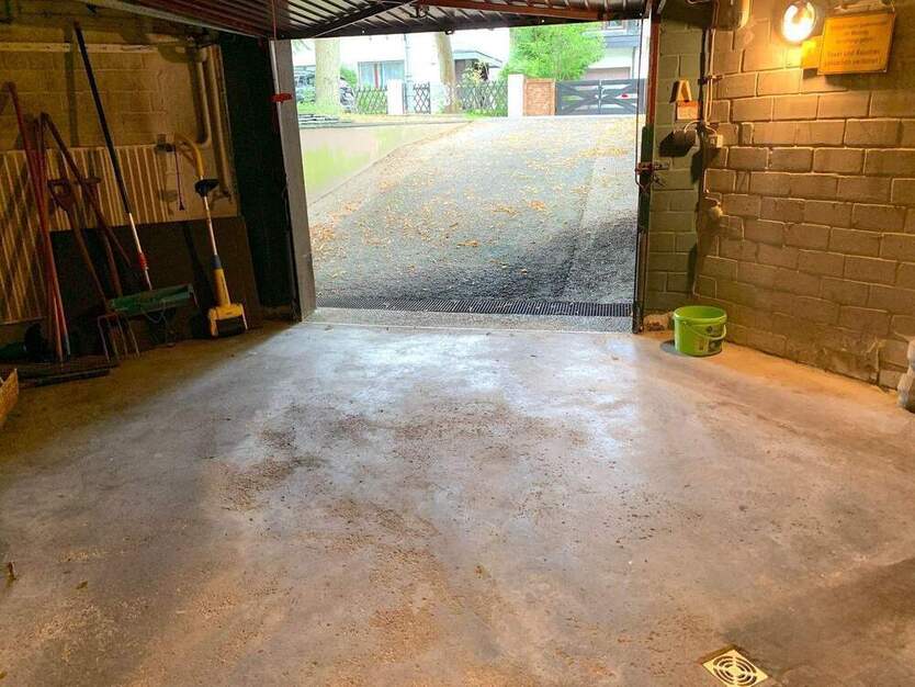 Architektonisches Highlight: Wohnen u. Arbeiten unter einem Dach in getrennten Einheiten, hell u. mit außergewöhnlichem Grundriss!