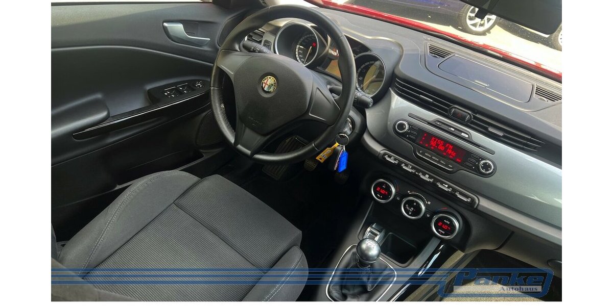 Alfa Romeo Giulietta 1.4 TB 16V Turismo*PDC*2Hand*LED*Tempo 125.000 km 6.480 € Berlin 13187