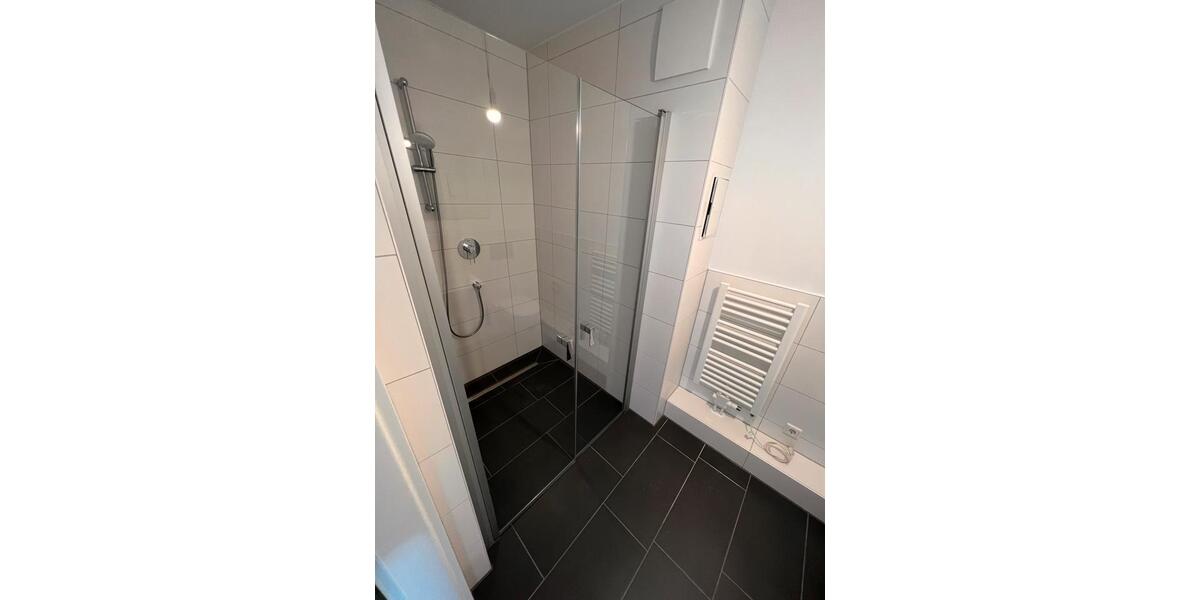 Dachgeschoßwohnung Berlin Treptow-Köpenick - 1 Zimmer, 30 m&sup2;, 929&euro; | Angebot:26665248