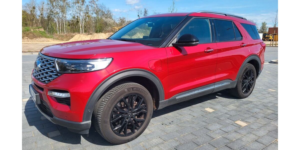 Ford Explorer 99.492 km 37.990 &euro; Berlin 13591