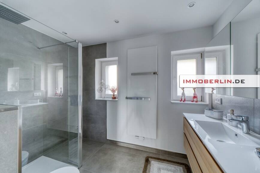 Einfamilienhaus Berlin Wittenau - 8 Zimmer, 178 m&sup2;, 1.499.000&euro; | Angebot:26568902