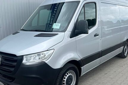 Mercedes-Benz Sprinter 43.625 km 29.999 &euro; Berlin 13055